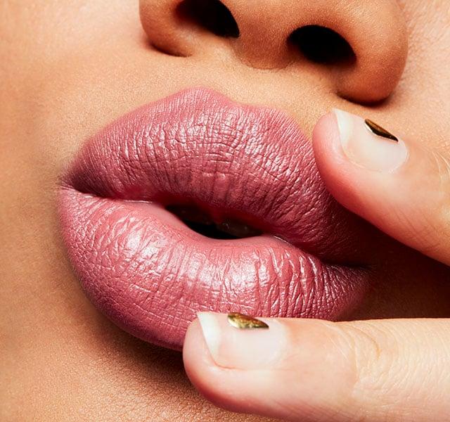 Actual product image MAC Cosmetics Amplified Lipstick (Fast play)