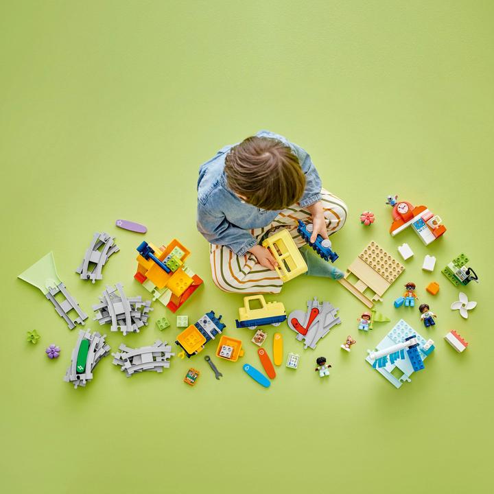 Produktbild LEGO Grosse interaktive Eisenbahn (10428)