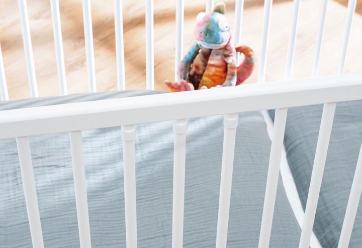 Produktbild Pinolino Kinderzimmer 'Laura' breit (Babybett, Wickelkommode, Kinderkleiderschrank)