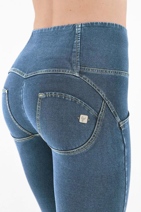 Actual product image Freddy WR.UP® Push-up pants 7/8 WRUP4BHC002ORG (L)