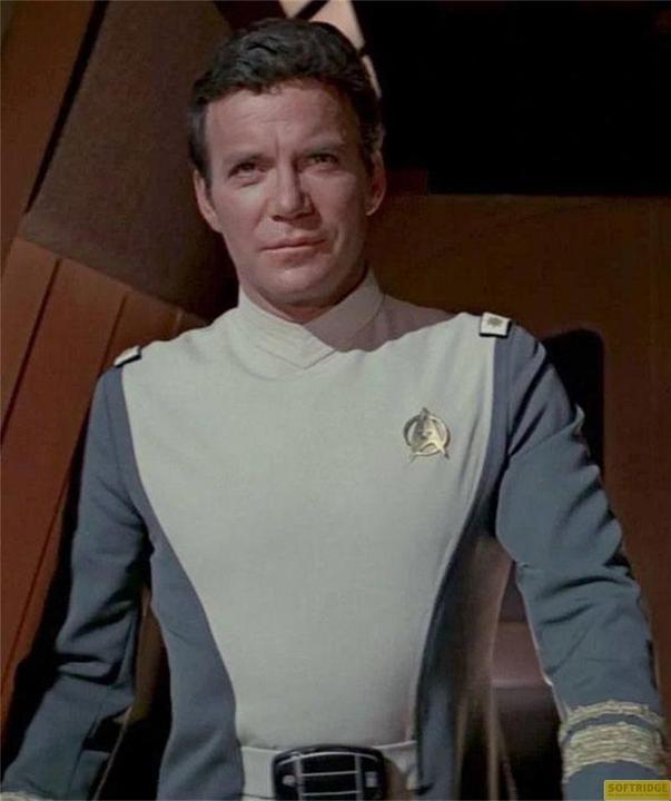 Actual product image Factory Entertainment Star Trek, le film réplique 1/1 Ilia Sensor And Command Insignia Limited Edition Set