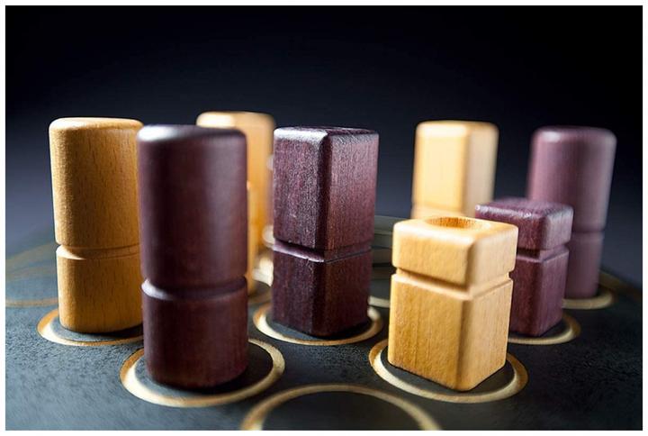 Actual product image Gigamic Quarto Classic (German, French, English, Italian)