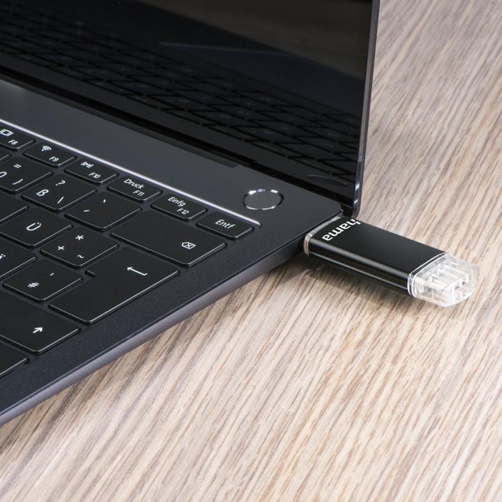 Actual product image Hama Laeta Twin (32 GB, USB-A)