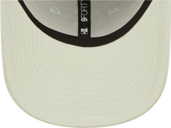 Actual product image New Era 9Forty New York Yankees Pastel Green