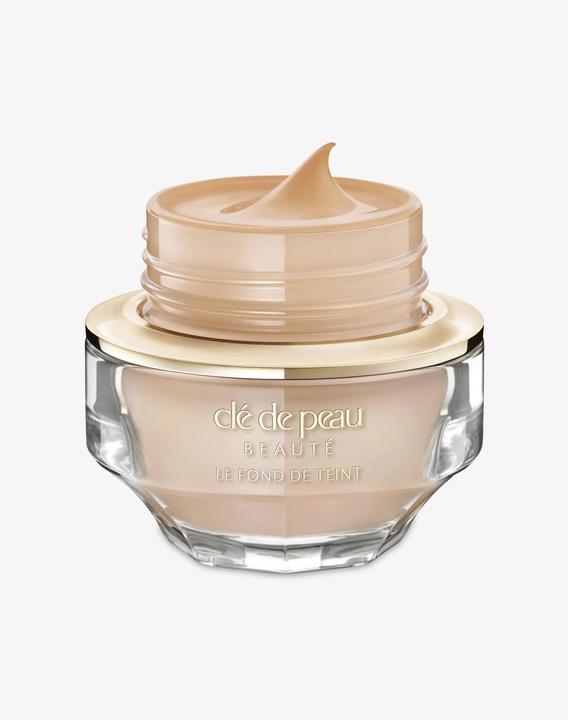 Actual product image Clé De Peau The Foundation O10 (O10 - Light Ocher)