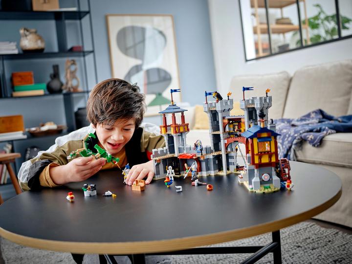 Immagine prodotto LEGO Castello medievale (31120, LEGO Creator 3-in-1, Set LEGO rari)