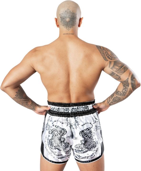 Produktbild 8Weapons 8 Weapons Muay Thai Shorts Carbon - Sak Yant Tigers (S)