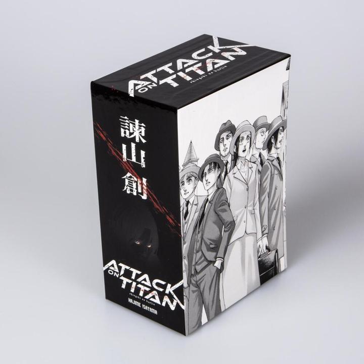 Produktbild Attack on Titan, Bände 31-34 im Sammelschuber mit Extra (Deutsch, Hajime Isayama, 2022)