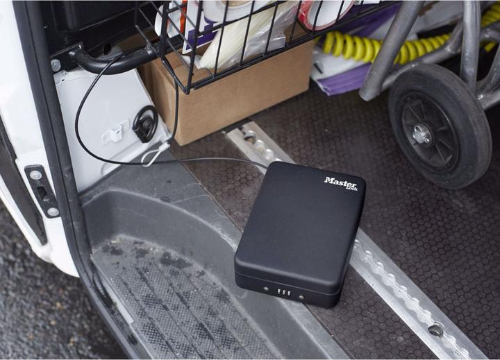 Actual product image Master Lock Portable mini safe (1.40 l)