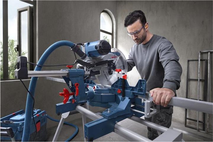 Produktbild Bosch Hausgeräte GCM 340-305 D Kapp- und Zugsäge (0.601.B60.030)