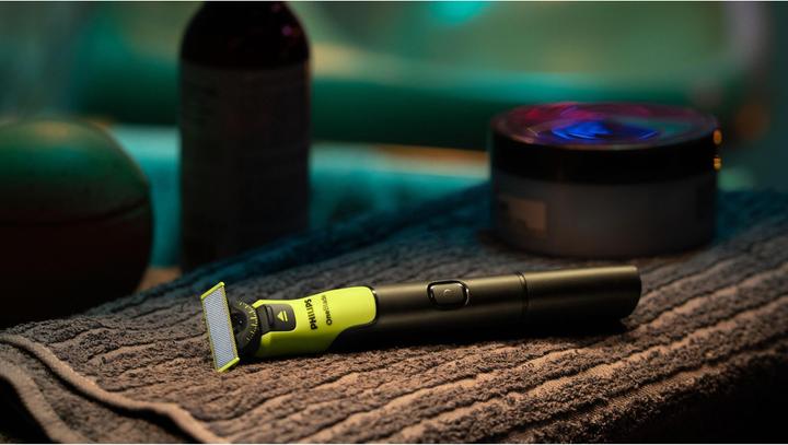 Actual product image Philips OneBlade 360 Connected