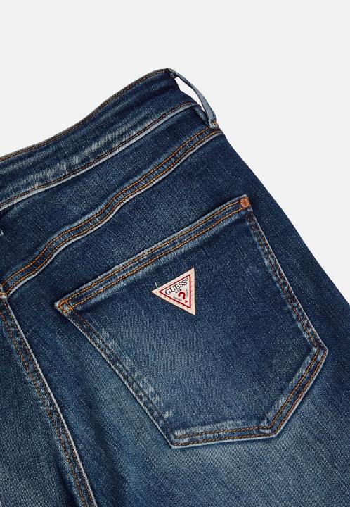 Produktbild Guess Jeans Skinny-Fit-Jeans CARRIE MID mit Label-Patch im 5-Pocket Style (W24/L30)