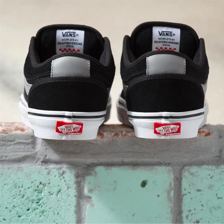 Actual product image Vans Chukka Low Sidestripe (38)
