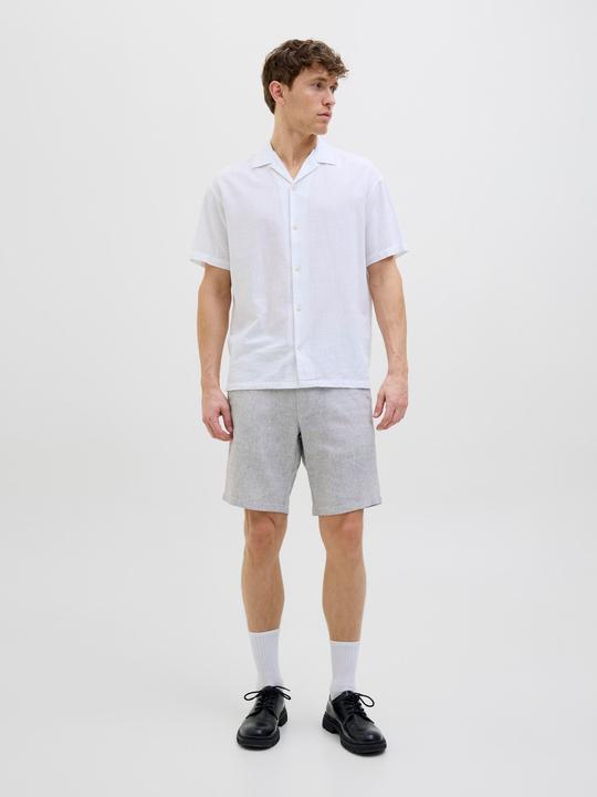 Actual product image Jack & Jones Tapered Fit Shorts Shorts (M)