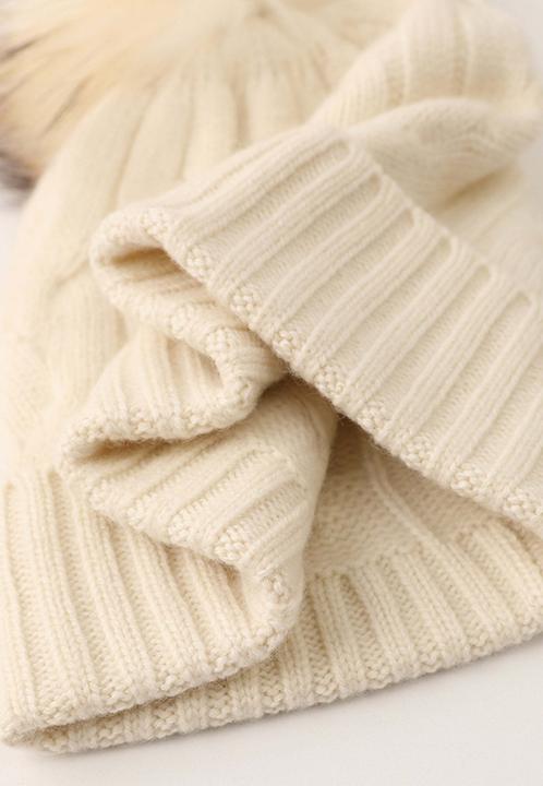 Produktbild Bellemere Beanie Soft Cable Knit Cashmere