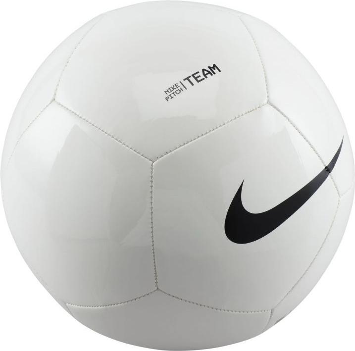 Nike Fussballplatz-Team (5)