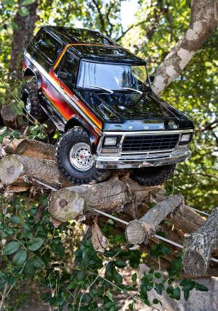 Produktbild Traxxas TRX-4 79 Ford Bronco sunset 1/10 Crawler RTR Brushed, Clipless, ohne Akku und Ladegerät (RTR Ready-to-Run)