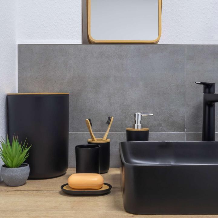 Actual product image Intirilife Badezimmer Zubehör Set inkl. Zahnputzbecher Seifenschale Seifenspender Toilettenbürste