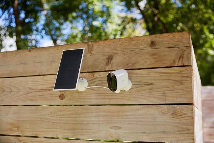 Immagine prodotto Arlo Pro 4 Faretti VMC4250P-100EUS Set di 2 (2688 x 1520 pixel)