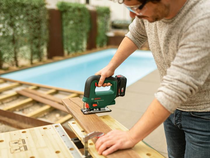 Image du produit Bosch Home & Garden UniversalSaw 18V-100