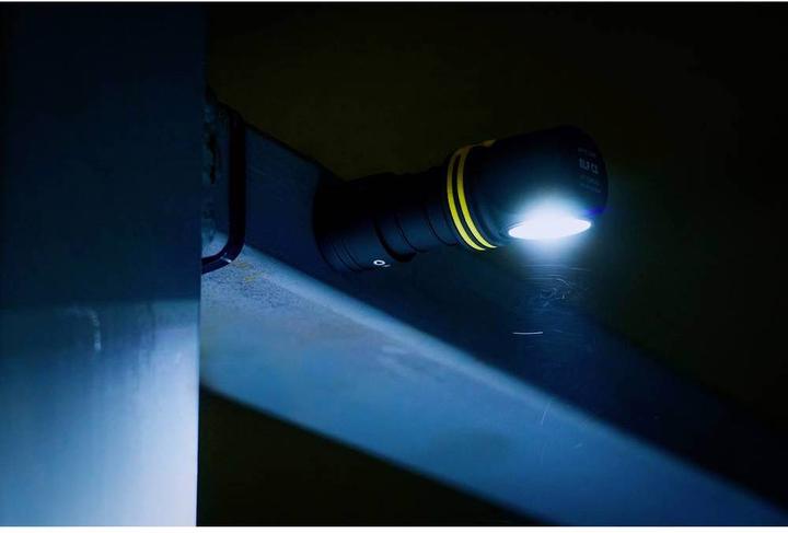 Actual product image ArmyTek Elf C1 Micro USB Multifunction Lamp 5 in 1 warm (7.59 cm, 930 lm)