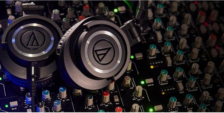 Immagine prodotto Audio-Technica ATH-M50x (Nessuna soppressione del rumore, Cablato)