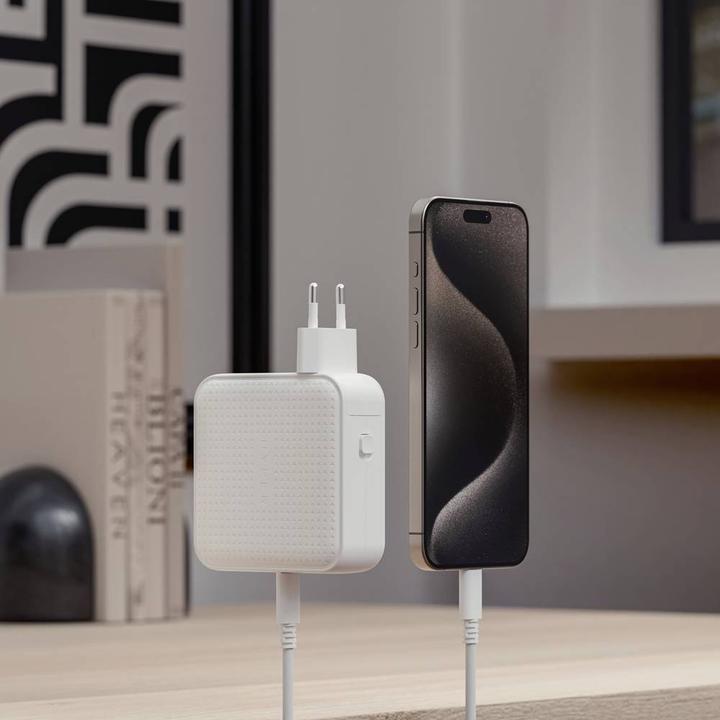 Actual product image Targus HyperJuice USB-C Charger (100 W)