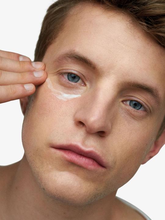 Image du produit Crème pour les yeux No. 5 15 ml (Crème, 15 ml, Jour + nuit)