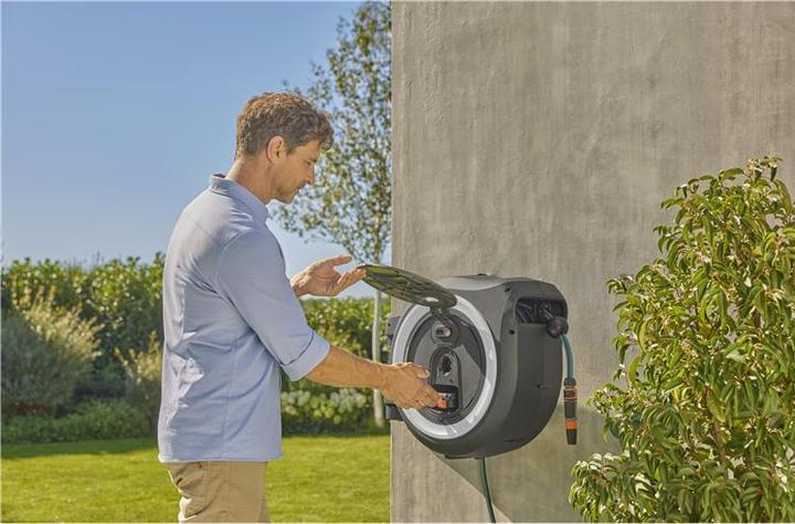 Actual product image Gardena Cordless wall-mounted hose box PowerRoll XL 18V set white 35 m (35 m)