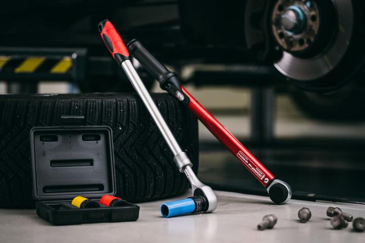 Actual product image Gedore Red red R60010027 2K telescopic ratchet left/right 1/2" 460-600 mm (1/2")