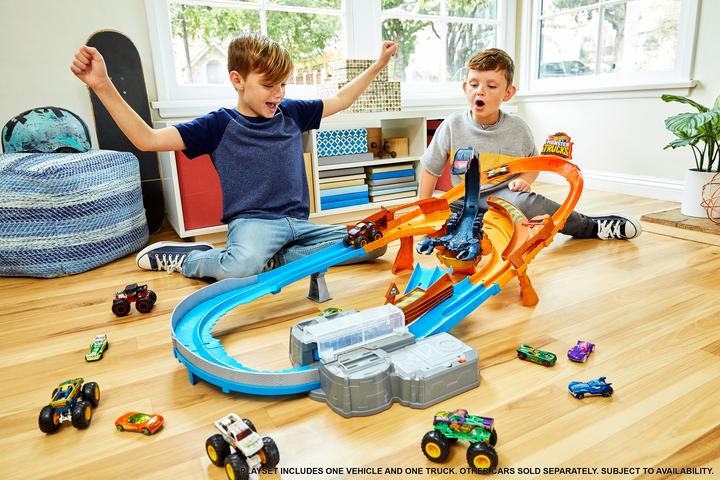 Actual product image Hot Wheels Monster Truck Scorpion Sting Raceway