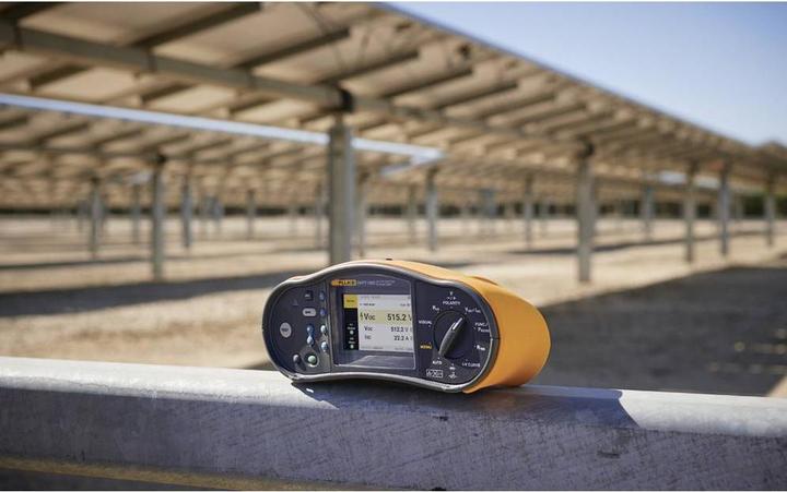 Produktbild Fluke FLK-SMFT-1000/LITE Multifunktionaler PV-Analysator 6008183 (CAT III 1000V)