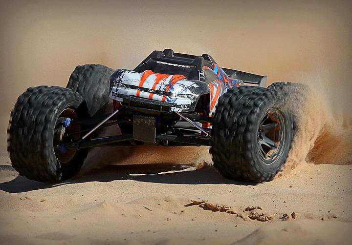 Image du produit Traxxas E-Revo VXL (RTR Prêt à fonctionner)