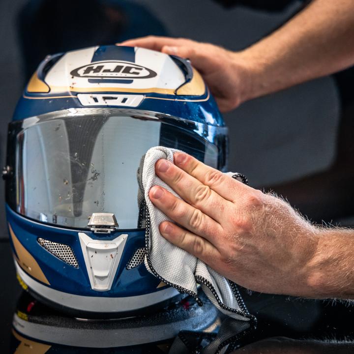 Actual product image S100 Visor and helmet cleaner (100 ml)