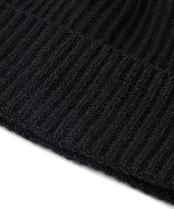 Actual product image Falke Hat with Pompom (One size)