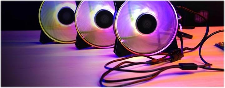 Produktbild Cooler Master Addressable RGB 1-to-3 Splitter Cable