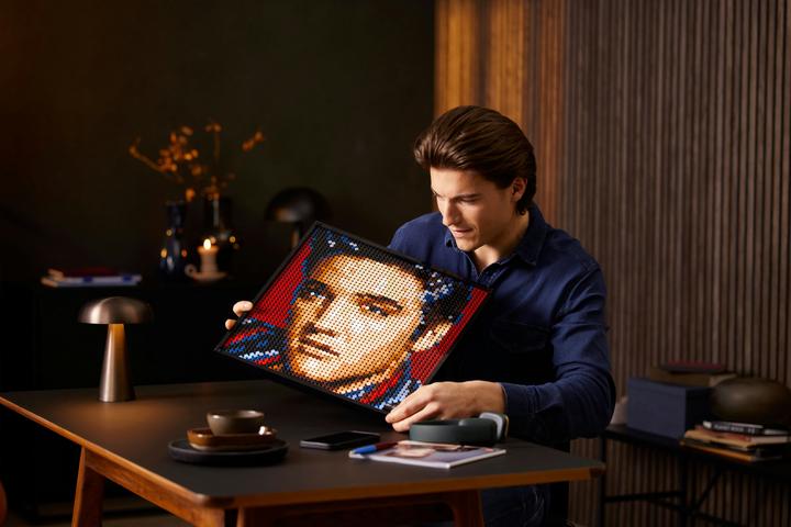 Image du produit LEGO Elvis Presley - Le roi (31204, LEGO difficiles à trouver)