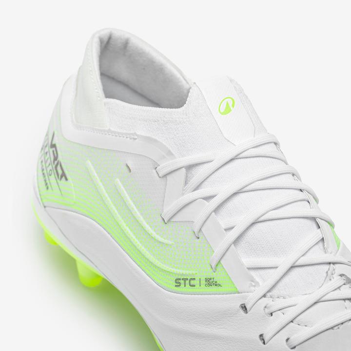 Image du produit Kipsta Football Boots Viralto IV Pro - White/Neon (39)