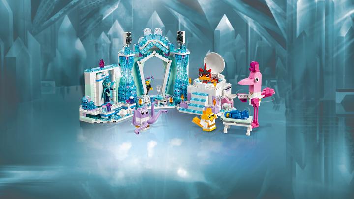 Actual product image LEGO Shimmering glitter spa. (70837, LEGO DC)