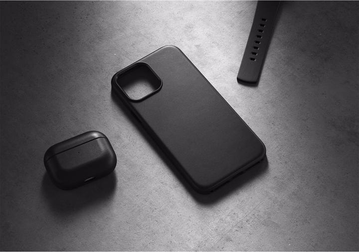 Actual product image Nomad Rugged Case (Apple iPhone 13 Pro Max)