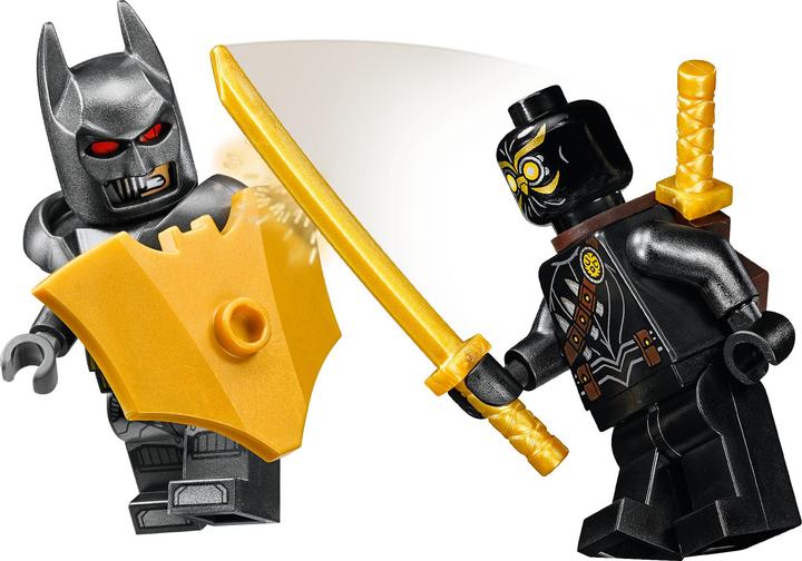 Actual product image LEGO Batman Attack of the Talons (76110, LEGO DC)