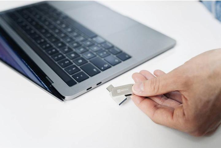 Actual product image MyMedia USB 3.2 OTG Stick 128GB, Type A-C, My Dual, silver (128 GB, USB-A, USB-C)