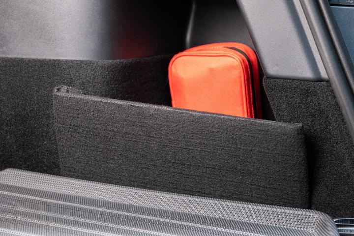 Produktbild Made4EV Kofferraum Begrenzer für das Tesla Model Y