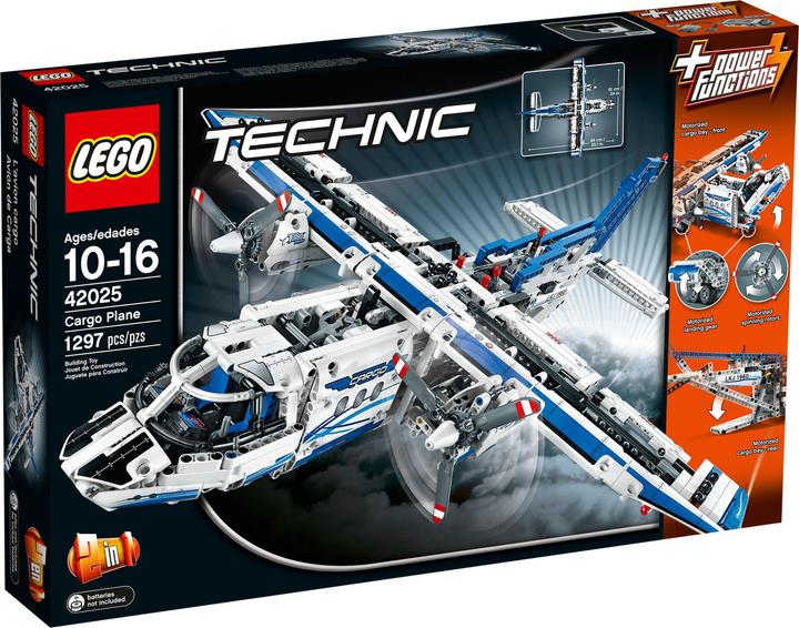 Actual product image LEGO Cargo plane (42025, LEGO Technic)