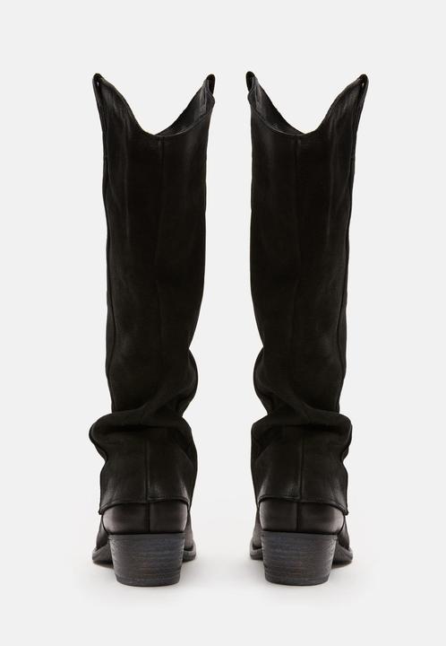 Produktbild Felmini Dresa C833, der mittelhohe Stiefel, besticht durch eine Mischung aus Raffinesse und Einzigar (40)