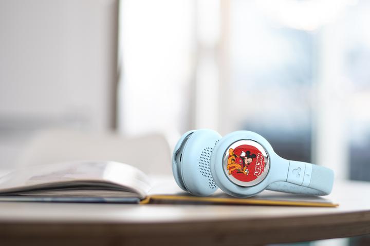 Actual product image StoryPhones Wireless headphones (German, French, Italian, English, Spanish)