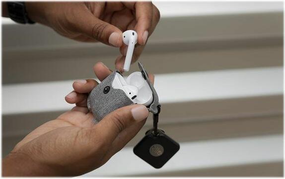 Actual product image TwelveSouth AirSnap Fabric Case for AirPods Fog (Headphone bag)