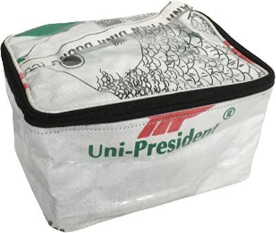 Bekos Upcycling - Rechteckige Kosmetiktasche aus recycelten Fischfuttersäcke weiss