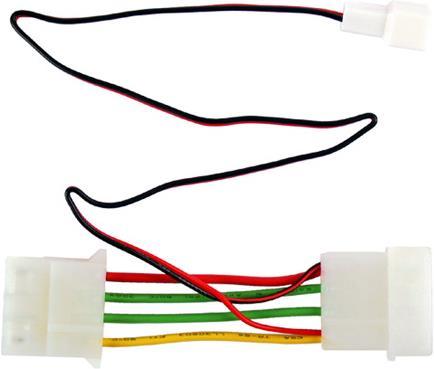 Actual product image Aquatuning Revoltec 3-pin to 4-pin voltage adapter