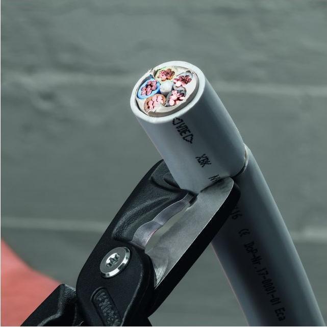 Actual product image Knipex 95 18 225 (234 mm)